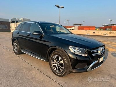 Usata Mercedes GLC220 170 CV (125 kW) 2018 Nero Utilitaria