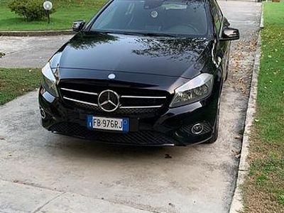 Usata Mercedes A180 122 CV (89 kW) 2012 Nero Berlina