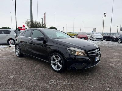 Usata Mercedes A180 109 CV (80 kW) 2013 Nero Monovolume