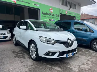 Usata Renault Scénic IV Bose Edition 110 CV (80 kW) 2017 Bianco Monovolume