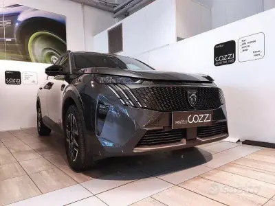 Usata Peugeot 5008 Allure 136 CV (100 kW) 2025 Grigio SUV