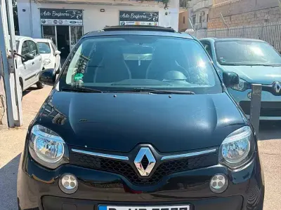 Usata Renault Twingo LIMITED 90 CV (66 kW) 2017 Nero Utilitaria