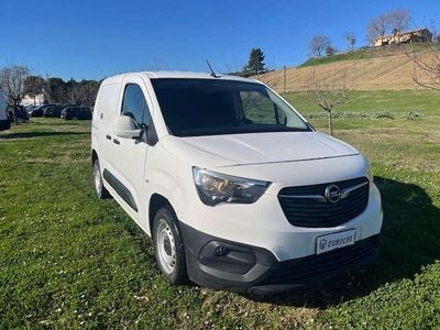 Usata Opel Combo Edition 102 CV (75 kW) 2020 Bianco Monovolume