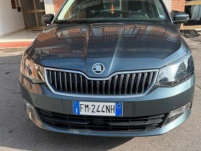 Usata Skoda Fabia Executive 75 CV (55 kW) 2017 Grigio Berlina