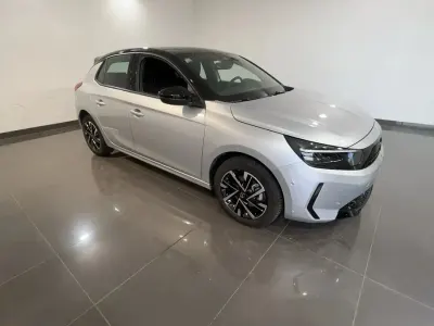 Usata Opel Corsa S 101 CV (74 kW) 2025 Silver/tetto nero Utilitaria