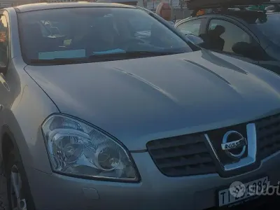Usata Nissan Qashqai Tekna 140 CV (102 kW) 2008 Grigio SUV