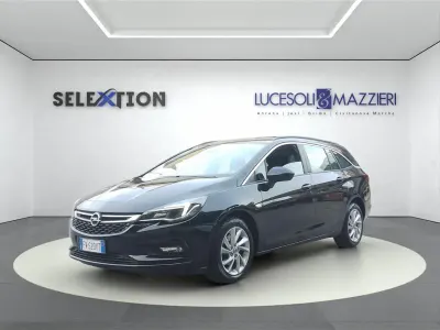 Usata Opel Astra 110 CV (80 kW) 2019 Nero Berlina