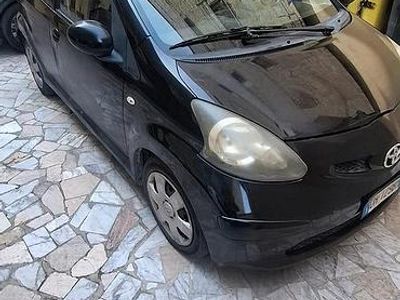 Usata Toyota Aygo 67 CV (49 kW) 2008 Nero Utilitaria