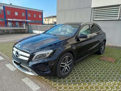 Usata Mercedes GLA200 Premium 136 CV (100 kW) 2016 Nero SUV