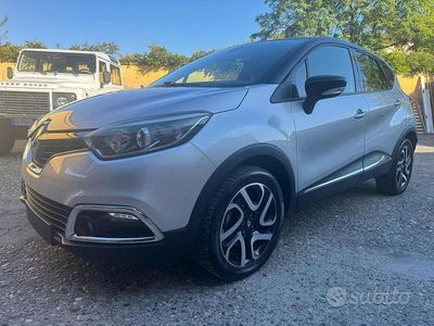 Usata Renault Captur 90 CV (66 kW) 2015 Grigio SUV