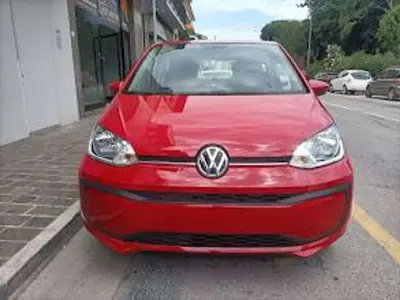 Usata VW up! move up! 68 CV (50 kW) 2018 Rosso Utilitaria