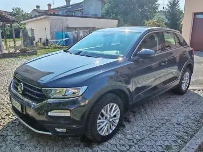 Usata VW T-Roc Business 150 CV (110 kW) 2020 Grigio SUV