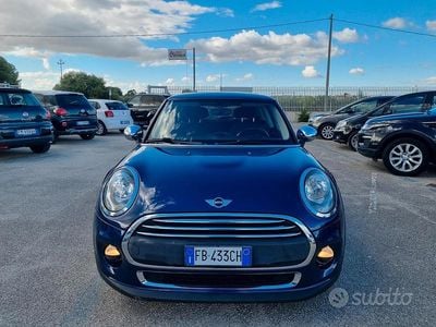 Usata Mini One D Business 95 CV (69 kW) 2015 Blu Utilitaria