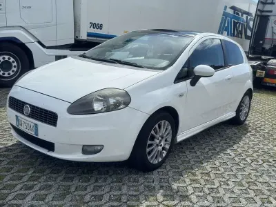 Usata Fiat Grande Punto 77 CV (56 kW) 2009 Utilitaria
