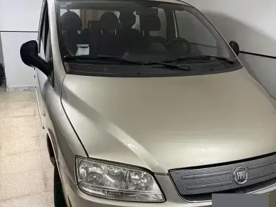 Usata Fiat Multipla 120 CV (88 kW) 2009 Marrone Monovolume