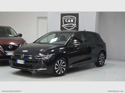 Begagnad VW Golf VII Style 150 HK (110 kW) 2021 Svart Halvkombi