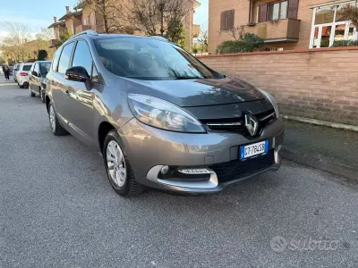 Occasion Renault Scenic E-Tech 132 PK (97 kW) 2015 Grijs MPV