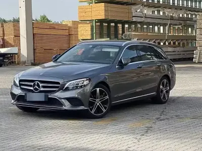 Gebraucht Mercedes C180 122 PS (89 kW) 2019 Grau Kombi