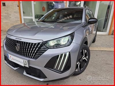 Usata Peugeot 2008 Allure 110 CV (80 kW) 2024 Grigio SUV