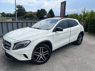 Mercedes GLA220