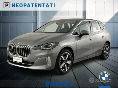 Gebraucht BMW 218 Active Tourer Efficient Dynamics 136 PS (100 kW) 2023 Silber Van / Kleinbus