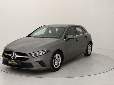 Usata Mercedes A180 Business 116 CV (85 kW) 2019 Grigio Berlina
