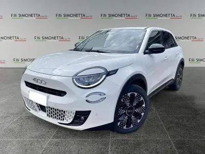 Usata Fiat 600 La Prima 110 CV (80 kW) 2025 Bianco SUV