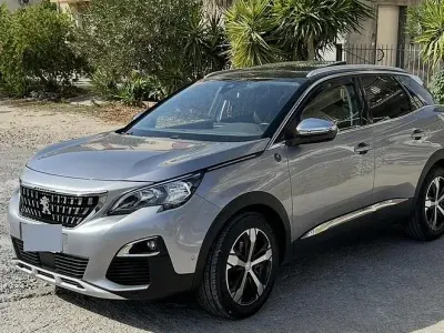 Usata Peugeot 3008 131 CV (96 kW) 2022 Grigio SUV