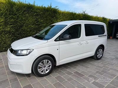 Usata VW Caddy 102 CV (75 kW) 2021 Bianco Monovolume