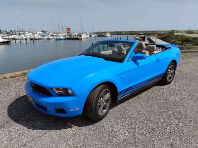 Usata Ford Mustang 213 CV (156 kW) 2013 Blu/azzurro Cabrio