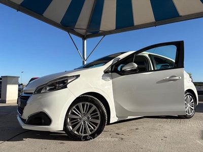 Bianco Usata 2016 Peugeot 208 Active Utilitaria | 8490 € (Molto cara)