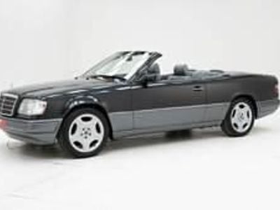 Usata Mercedes E220 150 CV (110 kW) 1994 Altri Cabrio