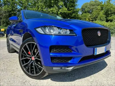 Usata Jaguar F-Pace Portfolio 241 CV (177 kW) 2017 Blu/azzurro SUV