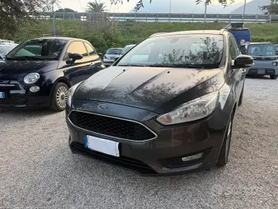 Usata Ford Focus Business Edition 120 CV (88 kW) 2016 Grigio Station wagon