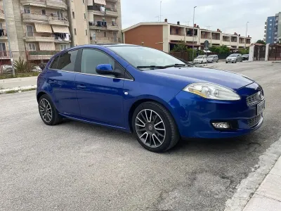 Usata Fiat Bravo Sport 165 CV (121 kW) 2009 Bluazzurro Utilitaria