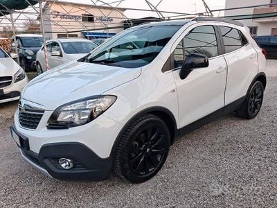Usata Opel Mokka Cosmo 140 CV (102 kW) 2016 Bianco SUV