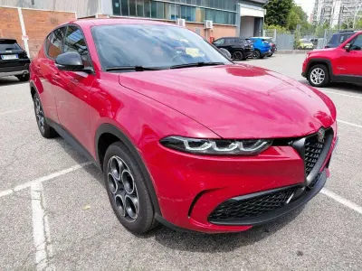 Usata Alfa Romeo Tonale Sprint 179 CV (131 kW) 2025 Rosso SUV