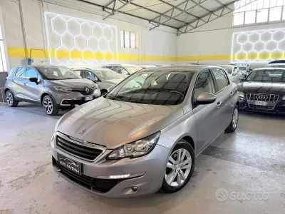 Usata Peugeot 308 Business-Line 99 CV (72 kW) 2016 Grigio Berlina