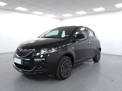 Usata Lancia Ypsilon Gold 70 CV (51 kW) 2022 Nero Utilitaria