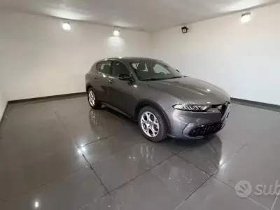 Usata Alfa Romeo Tonale Sprint 131 CV (96 kW) 2023 Grigio SUV