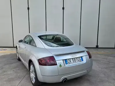 Usata Audi TT Sport 179 CV (131 kW) 2003 Grigio Coupé