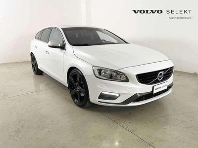 Usata Volvo V60 190 CV (139 kW) 2016 Christal white perlato (707) Station wagon