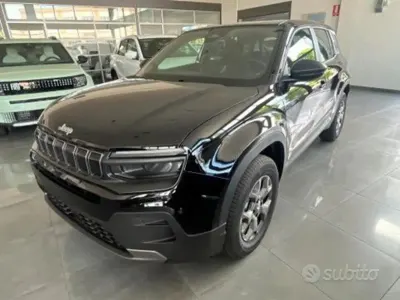 Nuova Jeep Avenger Longitude 101 CV (74 kW) 2026 Nero SUV
