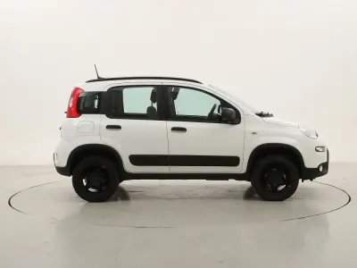 Usata Fiat Panda 4x4 Wild 85 CV (62 kW) 2022 Biancobianco Utilitaria