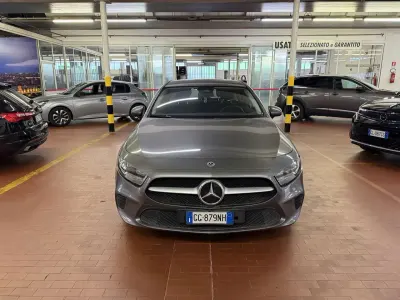 Occasion Mercedes A180 Executive 116 ch (85 kW) 2021 Gris Berline