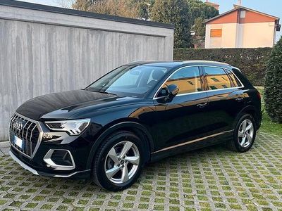 Usata Audi Q3 Ambiente 150 CV (110 kW) 2022 Nero SUV