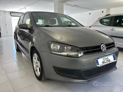 Usata VW Polo Comfortline 90 CV (66 kW) 2014 Grigio Berlina
