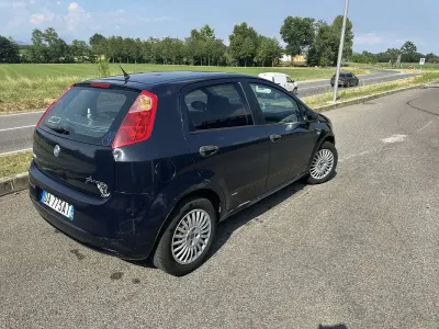 Usata Fiat Grande Punto Active 65 CV (47 kW) 2007 Utilitaria