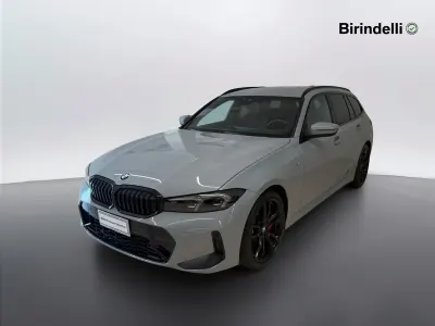 Usata BMW 320 M Sport 190 CV (139 kW) 2023 Brooklyn grey metallic Station wagon