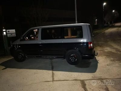 Usata VW Multivan 174 CV (127 kW) 2006 Grigio Monovolume